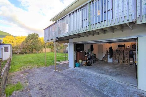 Photo of property in 308 Main Road, Tawa, Wellington, 5028