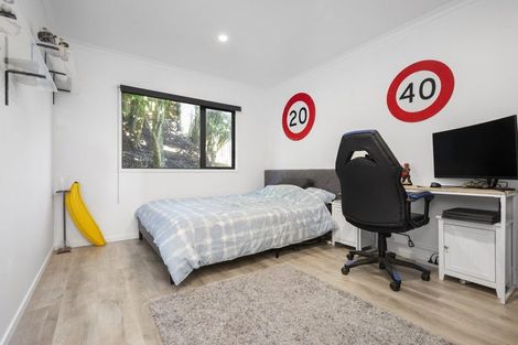Photo of property in 8a Prospect Terrace, Pukekohe, 2120