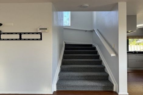 Photo of property in 59h Astley Avenue, New Lynn, Auckland, 0600