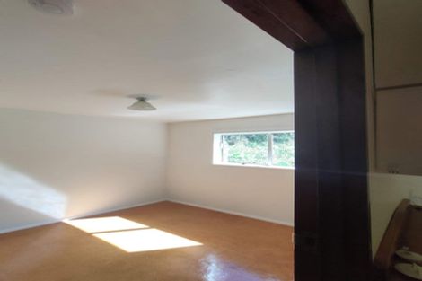 Photo of property in 21 Pendlebury Street, Green Bay, Auckland, 0604