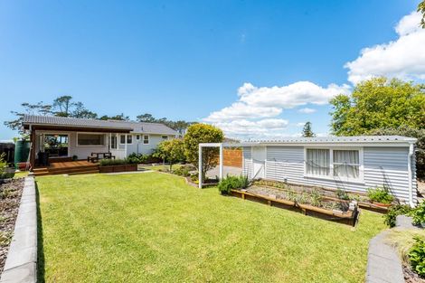 Photo of property in 6 Thornlow Street, Glendene, Auckland, 0602