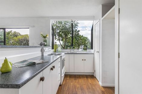 Photo of property in 103b Woodglen Road, Glen Eden, Auckland, 0602