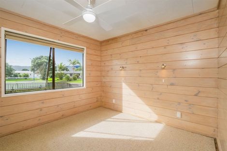 Photo of property in 6 Endeavour Close, Whitianga, 3510