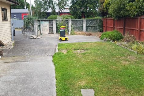 Photo of property in 54 Momorangi Crescent, Redwood, Christchurch, 8051