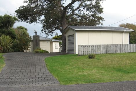 Photo of property in 27 Tui Road, Raumati Beach, Paraparaumu, 5032