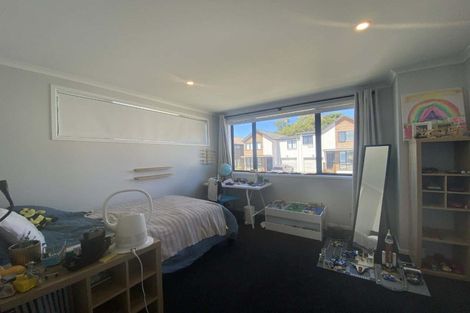 Photo of property in 15 Seafarer Crescent, Stanmore Bay, Whangaparaoa, 0932