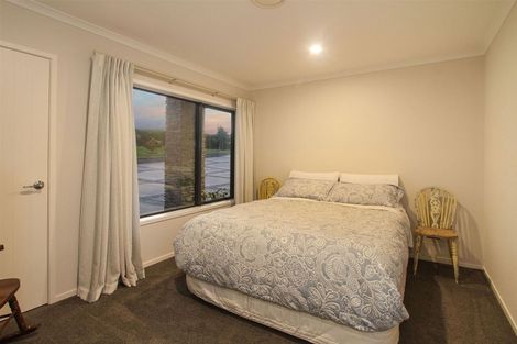 Photo of property in 12 Church View Road, Waiau Pa, Pukekohe, 2679