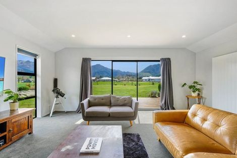 Photo of property in 6 Ewen Place, Hanmer Springs, 7334