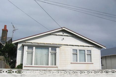 Photo of property in 204 Coutts Street, Rongotai, Wellington, 6022