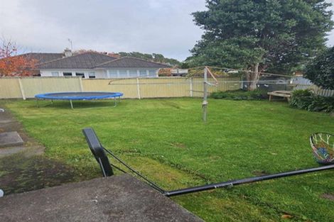 Photo of property in 206 Tukapa Street, Westown, New Plymouth, 4310