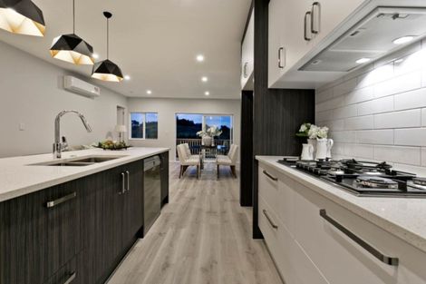 Photo of property in 113 Godfrey Drive, Orewa, 0931