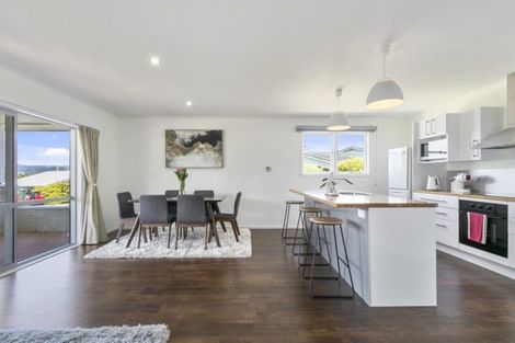 Photo of property in 25 Laurel Grove, Maungaraki, Lower Hutt, 5010