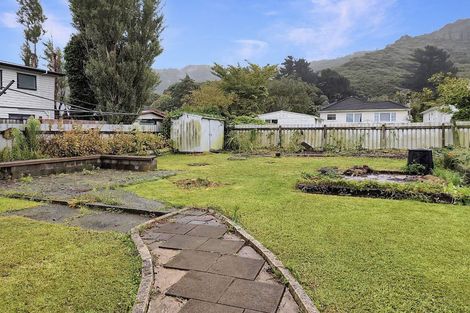 Photo of property in 185 Wainuiomata Road, Wainuiomata, Lower Hutt, 5014