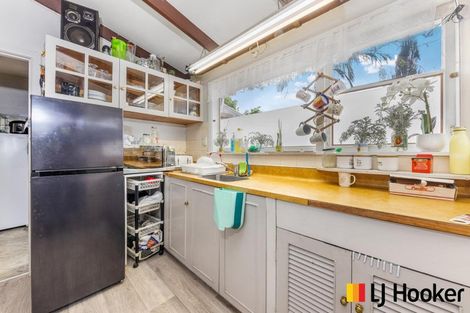 Photo of property in 200 Robertson Road, Mangere East, Auckland, 2024