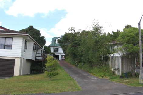 Photo of property in 2/45 Hale Crescent, Bayview, Auckland, 0629