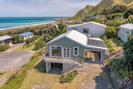 Photo of property in 5 Ben Avon Grove, Cape Palliser, Pirinoa, 5772