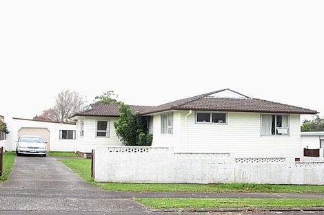 Photo of property in 18 Leaver Place, Weymouth, Auckland, 2103