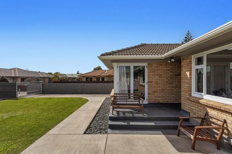 Photo of property in 1 Riverside Drive, Whakatane, 3120