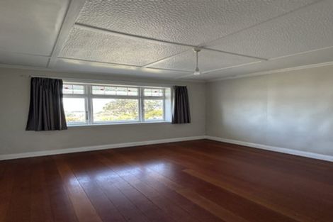 Photo of property in 12 Karepa Street, Brooklyn, Wellington, 6021