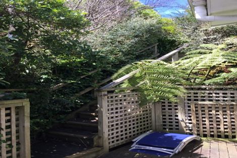 Photo of property in 17 Manitoba Place, Kingston, Wellington, 6021