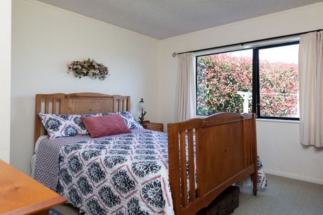 Photo of property in 787 Main North Road, Motunui, Waitara, 4383