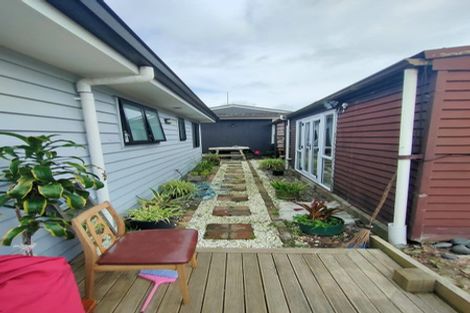 Photo of property in 7 Sycamore Drive, Sunnynook, Auckland, 0620