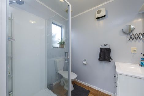 Photo of property in 3 Logan Way, Kelvin Grove, Palmerston North, 4414