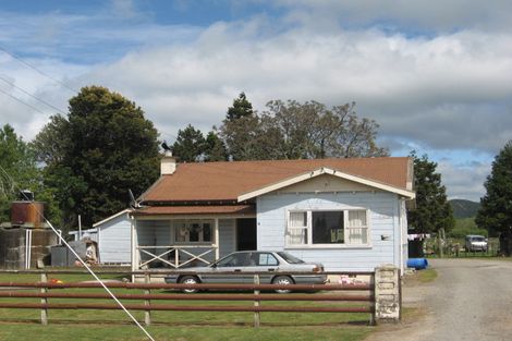 Photo of property in 9 Gore Street, Tolaga Bay, 4077