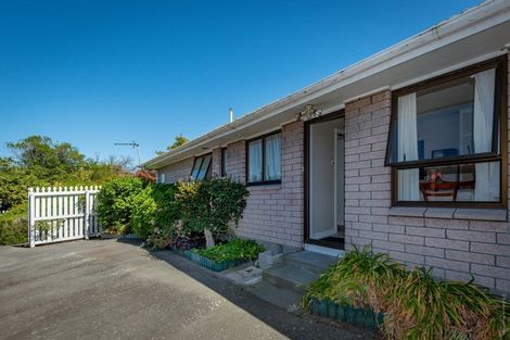 Photo of property in 7 Kingston Place, Bishopdale, Christchurch, 8053