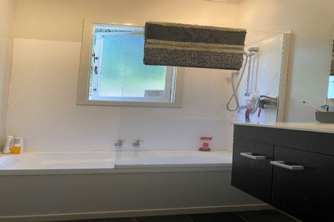 Photo of property in 11 Guys Hill Road, Hospital Hill, Napier, 4110