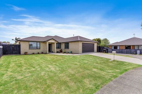 Photo of property in 10 Drumkeen Place, Rosehill, Papakura, 2113