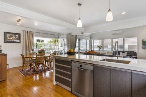 Photo of property in 246a Beverley Terrace, Whangamata, 3620