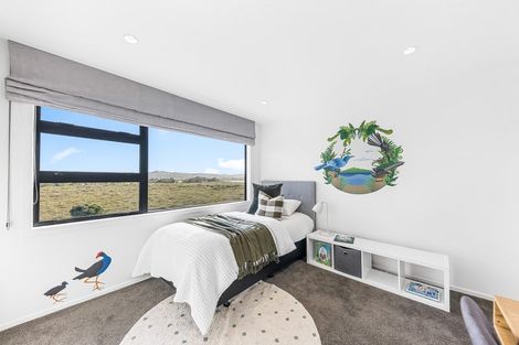 Photo of property in 8 Miran Lane, Red Beach, 0932