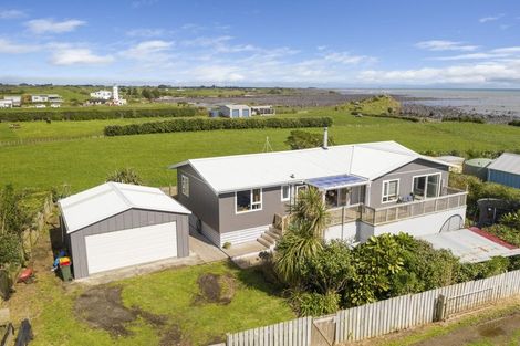 Photo of property in 57c Anglers Avenue, Warea, New Plymouth, 4381