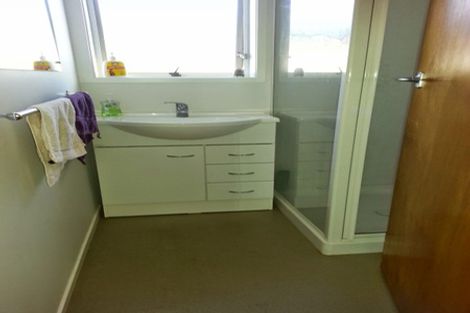 Photo of property in 1/34 Walton Street, Red Beach, 0932