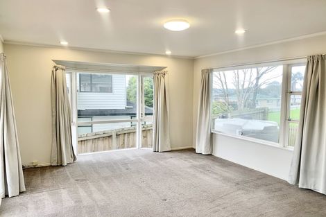 Photo of property in 33 Diana Drive, Glenfield, Auckland, 0627