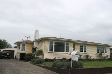 Photo of property in 47 Ellesmere Crescent, Highbury, Palmerston North, 4412
