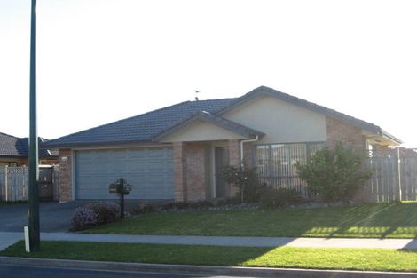 Photo of property in 31 Croftview Road, Wattle Downs, Auckland, 2103