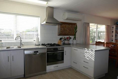 Photo of property in 47a Olive Terrace, Paraparaumu Beach, Paraparaumu, 5032