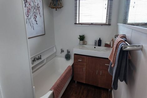 Photo of property in 50 Cascade Crescent, Westbrook, Palmerston North, 4412