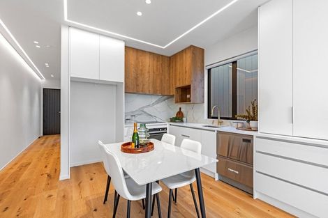 Photo of property in 15 Mahinga Kai Road, Orewa, 0931