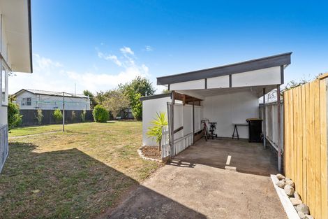 Photo of property in 16 Wavell Crescent, Lansdowne, Masterton, 5810