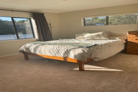 Photo of property in 1/86 Browns Bay Road, Rothesay Bay, Auckland, 0630