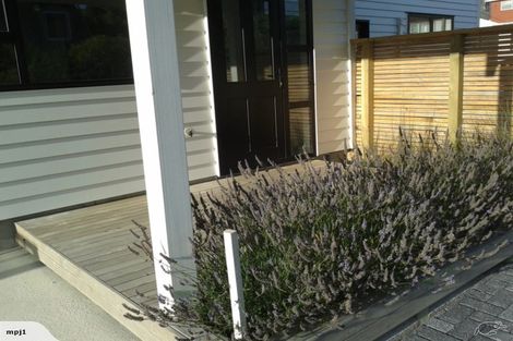 Photo of property in 7b Phillip Street, Johnsonville, Wellington, 6037