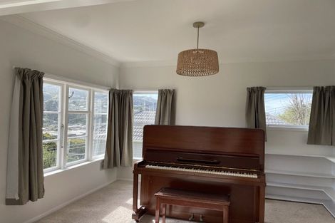 Photo of property in 22 Duncan Street, Tawa, Wellington, 5028