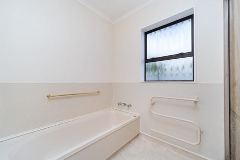Photo of property in 8 Oxford Street, Hokowhitu, Palmerston North, 4410