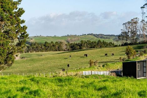 Photo of property in 1572b Millbrook Road, Taipuha, Paparoa, 0571