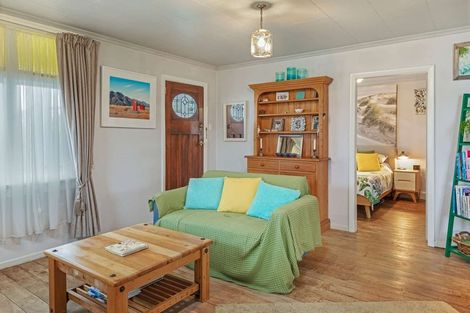 Photo of property in 87 Russell Street, Westport, 7825