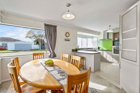 Photo of property in 2 Sanders Avenue, Westown, New Plymouth, 4310