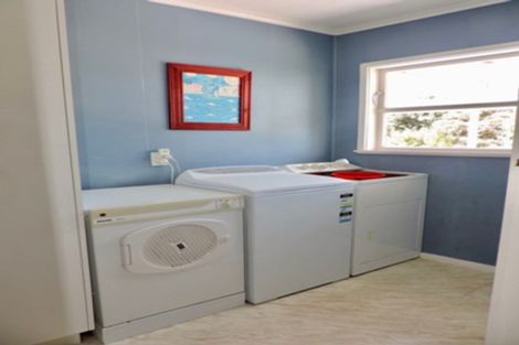 Photo of property in 5 Gonville Street, Tawa, Wellington, 5028